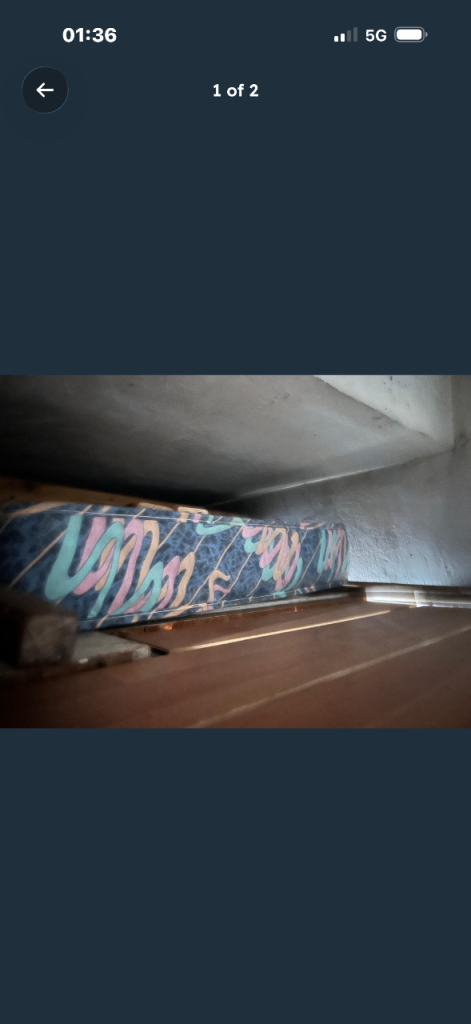 Single Mattress with Patterned Fabric – Good Condition