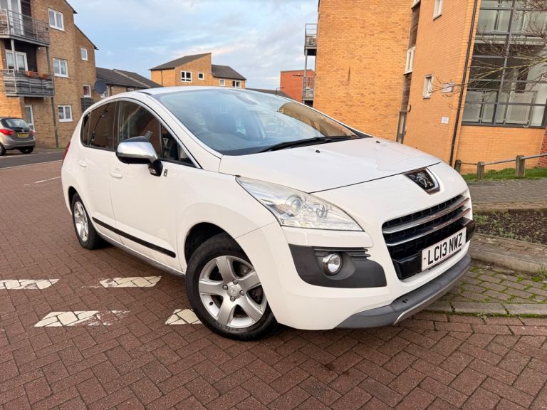 2013 Peugeot 3008 2.0 E-HDi Hybrid4 Diesel/Electric, ACTIVE, EGC, AUTOMATIC, 4WD, £20 Year Road TAX.