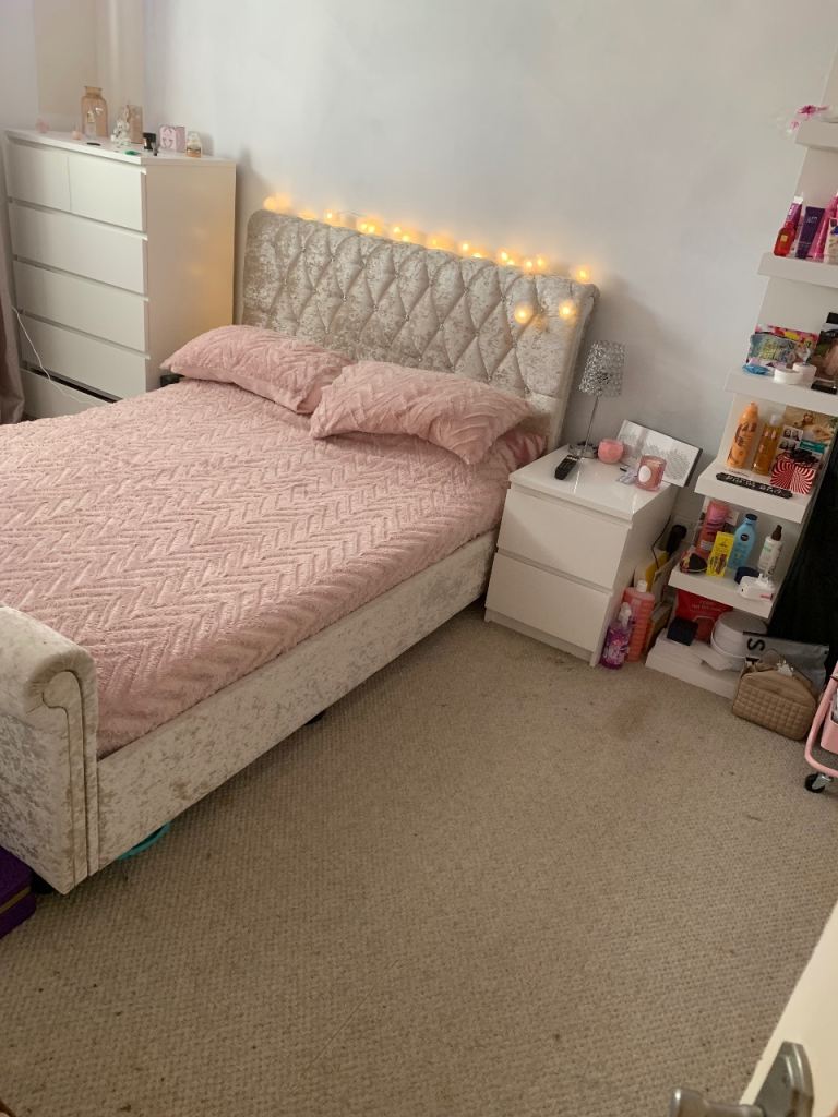 Crushed velvet sleigh double bed 