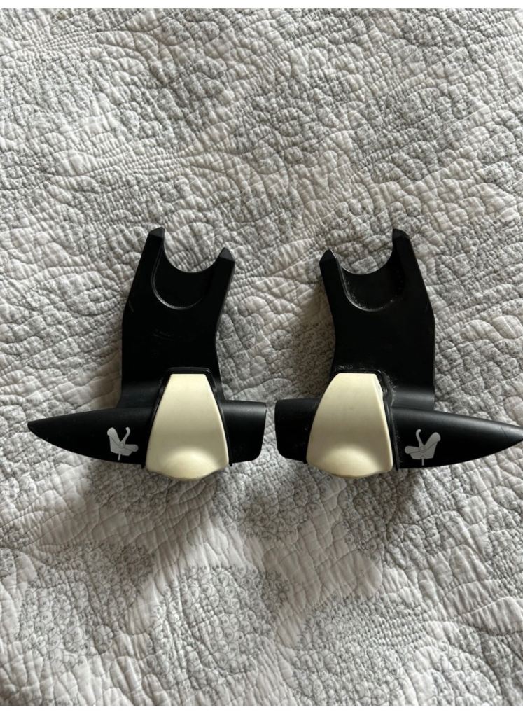 Pram/ car seat Adapter Compatible With Bugaboo bee 5 & 6 - good condition 