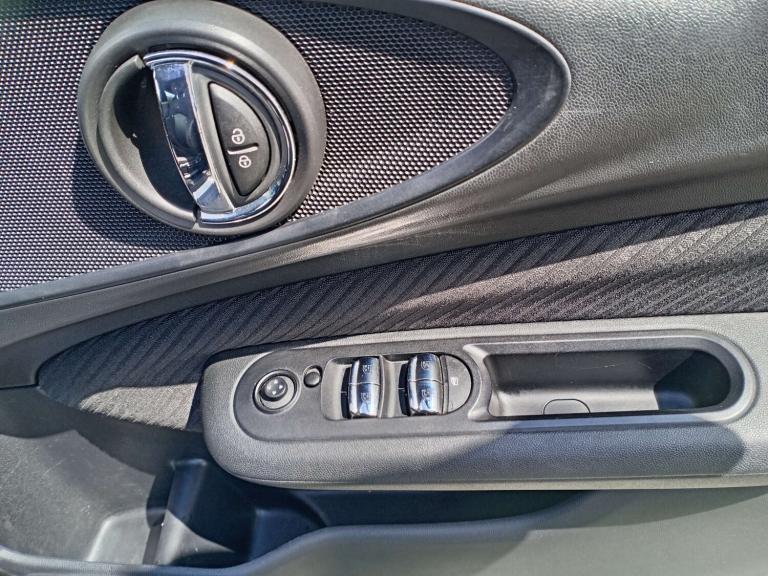 2016 MINI Clubman 1.5 Clubman Cooper 6dr Estate Petrol Manual