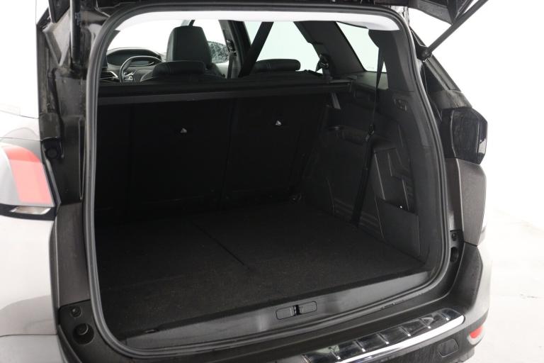 2022 Peugeot 5008 1.2 PureTech Allure Premium+ 5dr EAT8 HATCHBACK PETROL Automatic