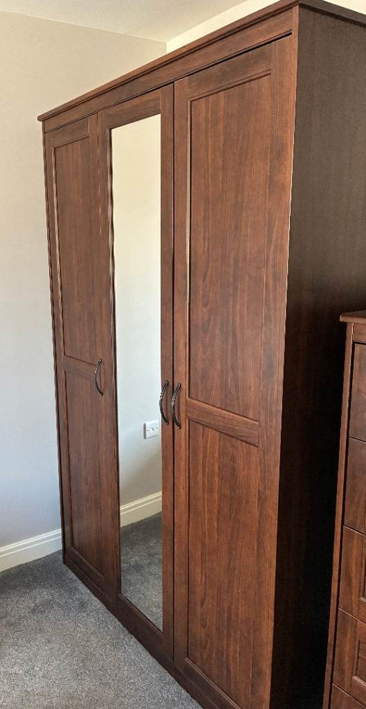 IKEA SONGESAND Wardrobe