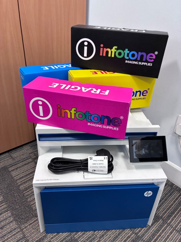 HP color laser jet pro MFP 4302dw 