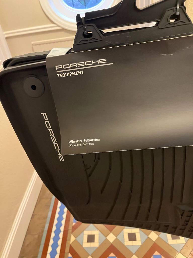 Brand New Genuine Porsche Macan All-Weather Rubber Floor Mats – Black