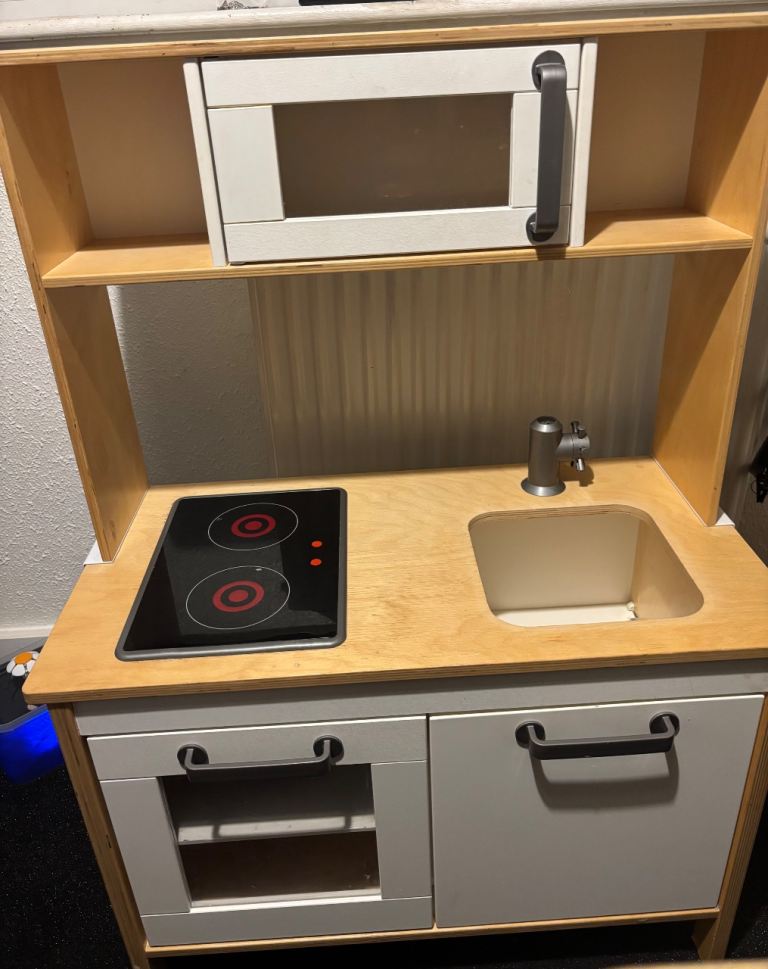 IKEA children’s play Kitchen 