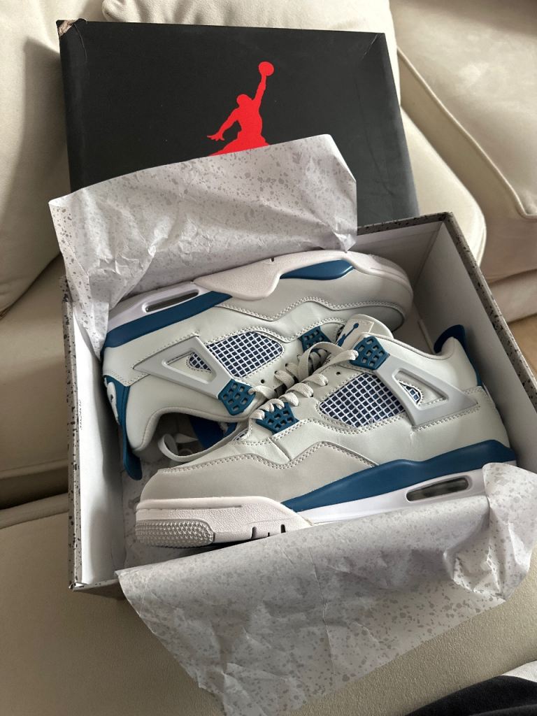 Jordan 4