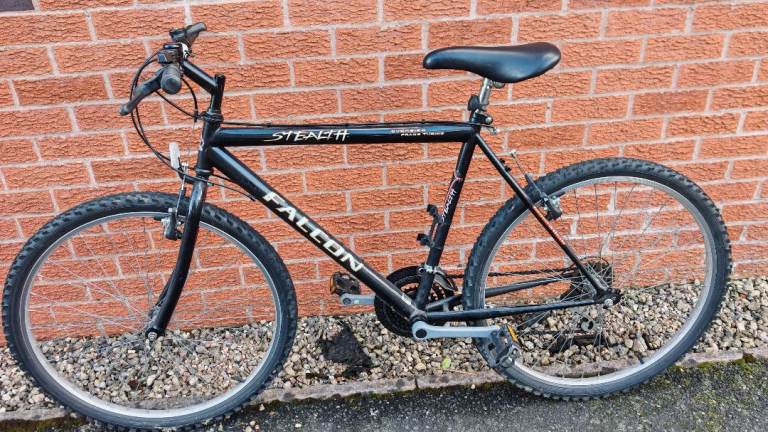 Falcon Stealth Mountain Bike – Black Bicycle Good Condition