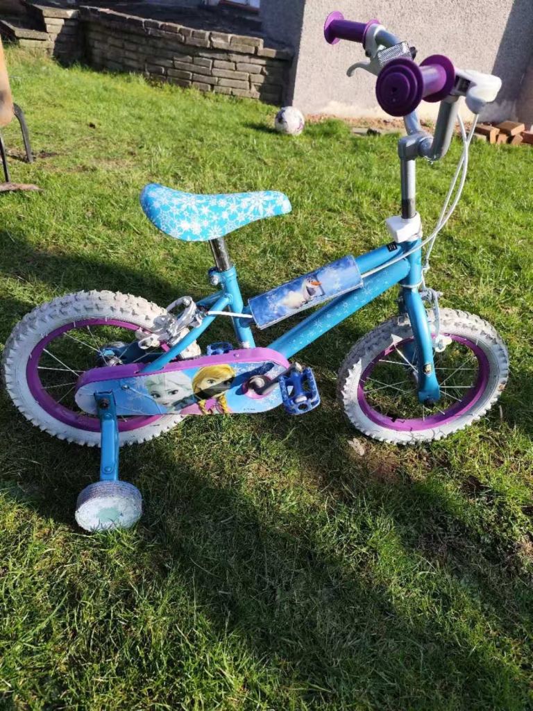 Disney Frozen 14” Bike – With Removable Stabilisers – Good Condition