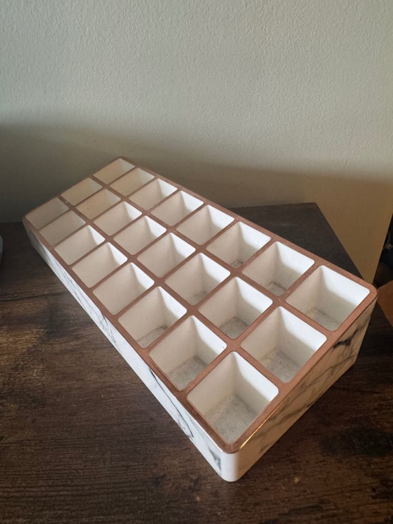 Storage Organiser with 24 Compartments – White Marble Effect