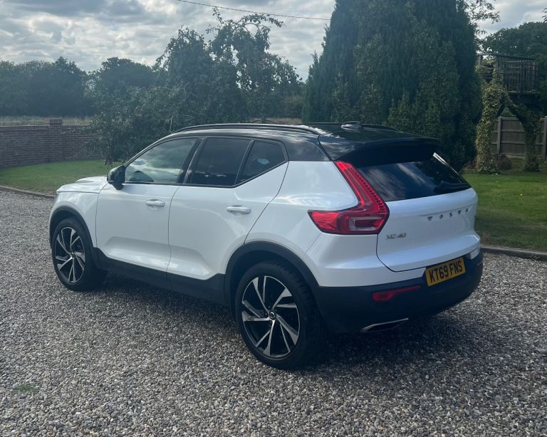 Volvo, XC40, Estate, 2020, Manual, 1477 (cc), 5 doors