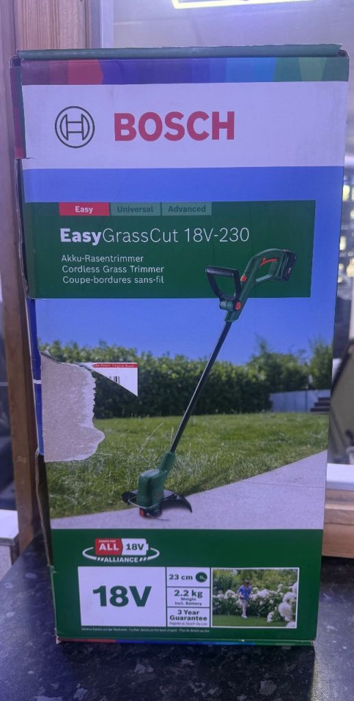 NEW Bosch EasyGrassCut 18V-230 Cordless Grass Trimmer