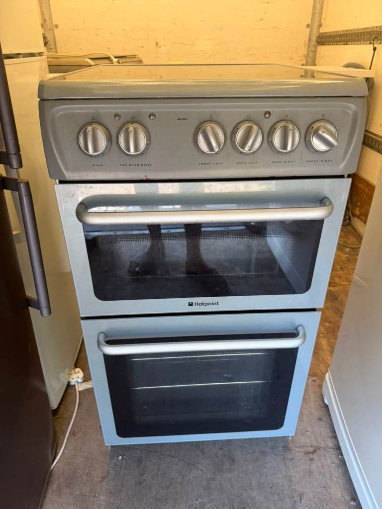 🔥 Hotpoint Twin-Oven Electric Cooker – Cook Like a Pro!