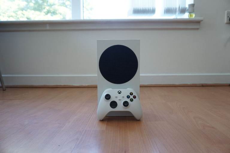 Xbox Series S 512GB Console with Controller 