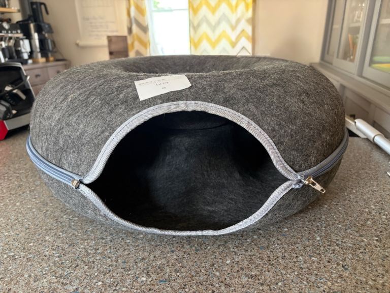 Cat Bed - donut shaped