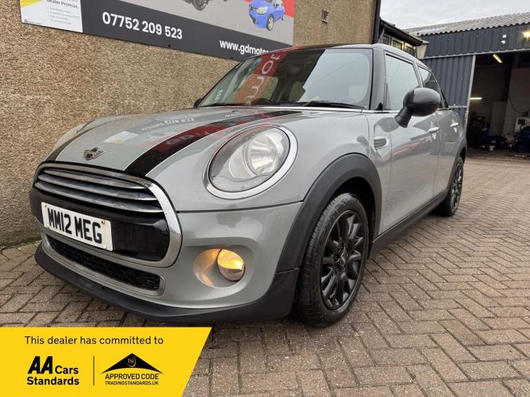  MINI Hatch 1.5 Cooper D Euro 6 (s/s) 5dr Diesel Manual