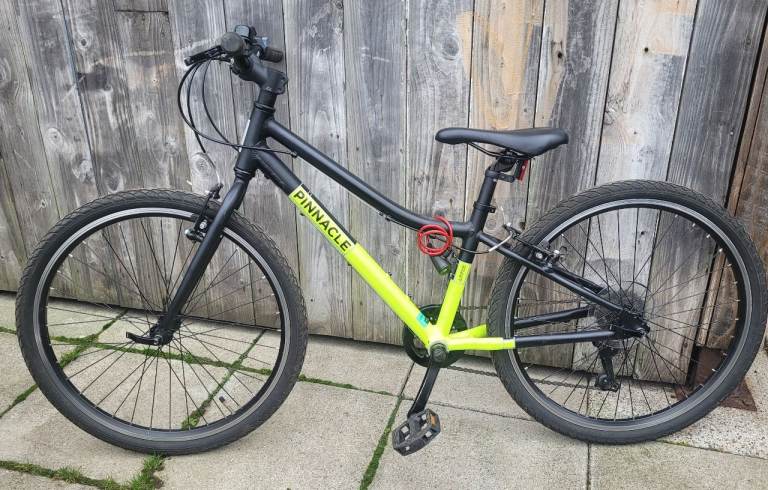 Pinnacle "Aspen" 24inch bike