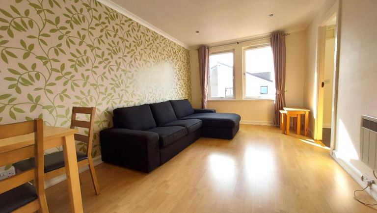 2 bedroom flat in Headland Court, Garthdee, Aberdeen, AB10 7HZ