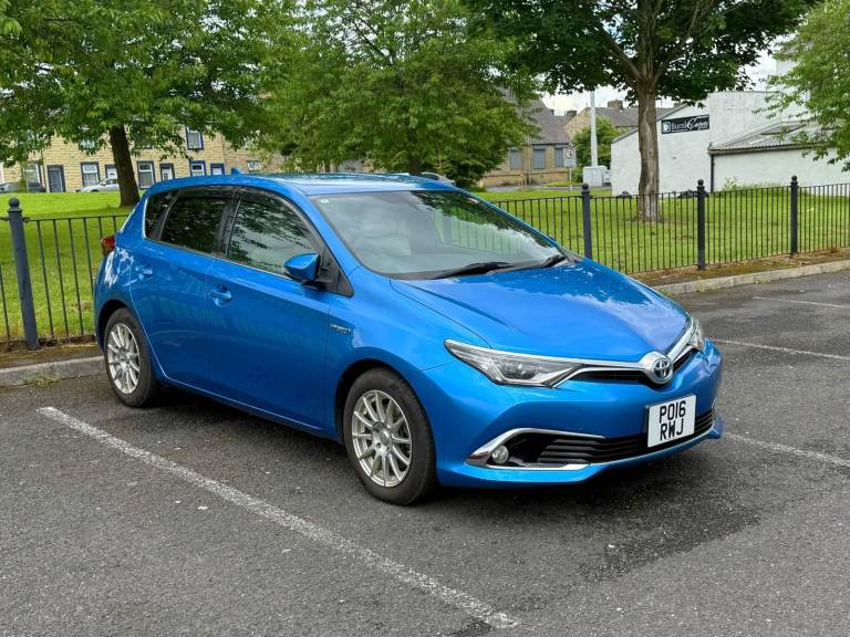 2016 Toyota Auris 1.8L Petrol Hybrid Electric 5dr Hatchback Blue Automatic