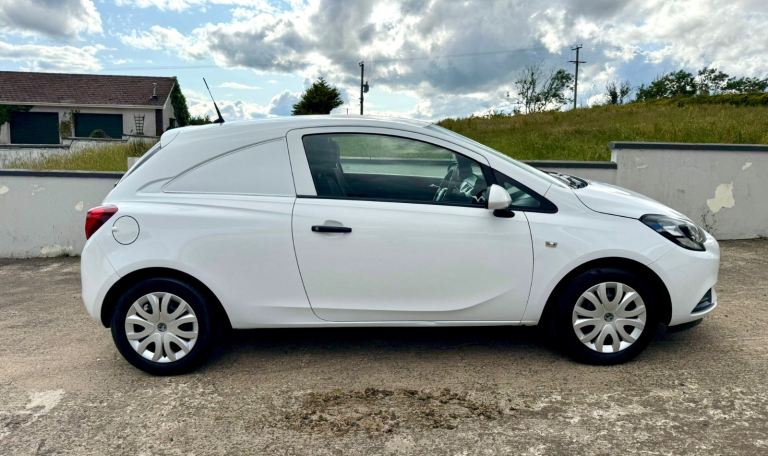 🏁 2015 Vauxhall Corsa Van 1.3 CDTi Ecoflex 75- PSVD, FSH, Bluetooth & DAB (No Vat) 🏁