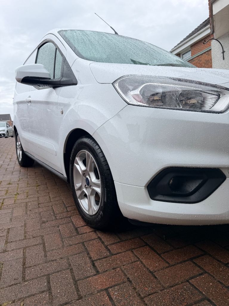 Ford transit courier alloys and tyres