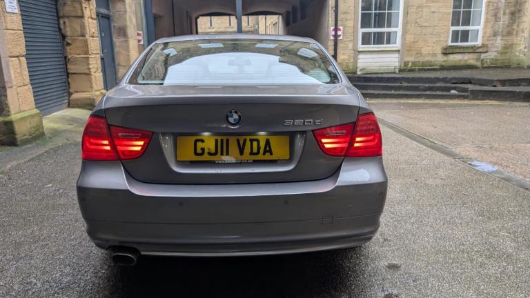 2011 BMW 3 Series 320d [184] SE 4dr Step Auto SALOON Diesel Automatic