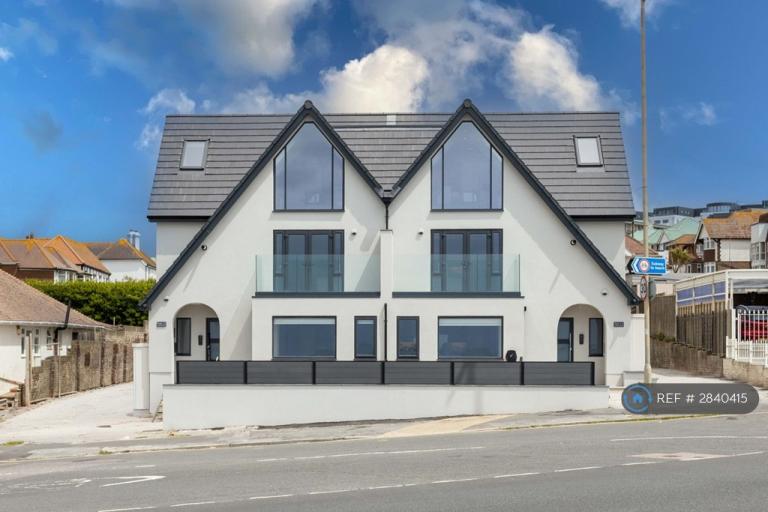 2 bedroom flat in Saltdean Park Road, Brighton, BN2 (2 bed) (#2840415)