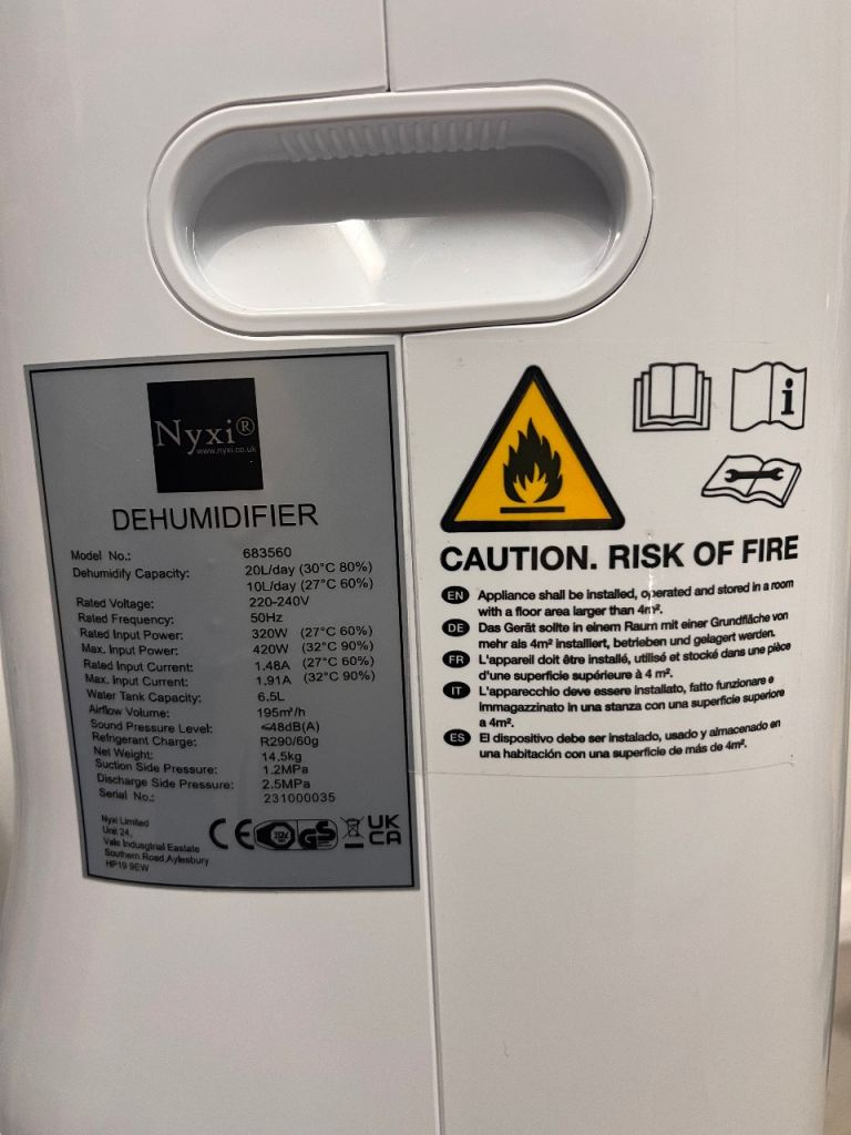 Nyxi Dehumidifier – White, Good Condition