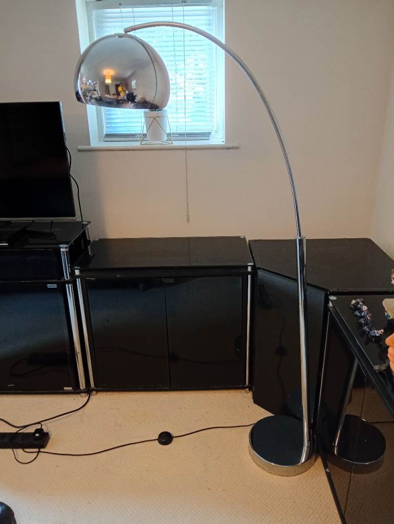 Modern Chrome Arc Floor Lamp 65 inches high – Very Good Condition