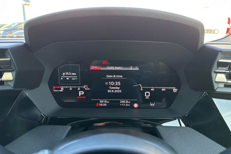 2025 Audi A3 Black Edition 35 TFSI  150 PS S tronic SUV PETROL Automatic