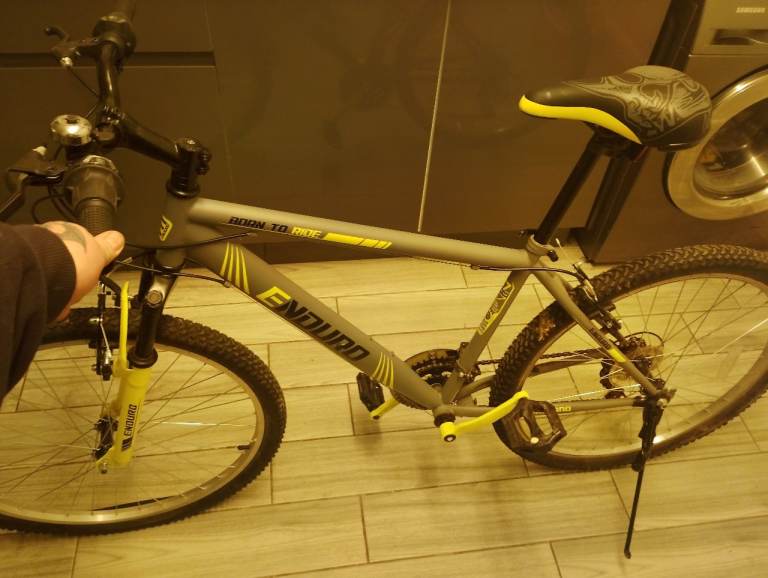 Brand spank new 3 weeks old adults enduro front suspension MTB retail 199.99 £85 Ono 