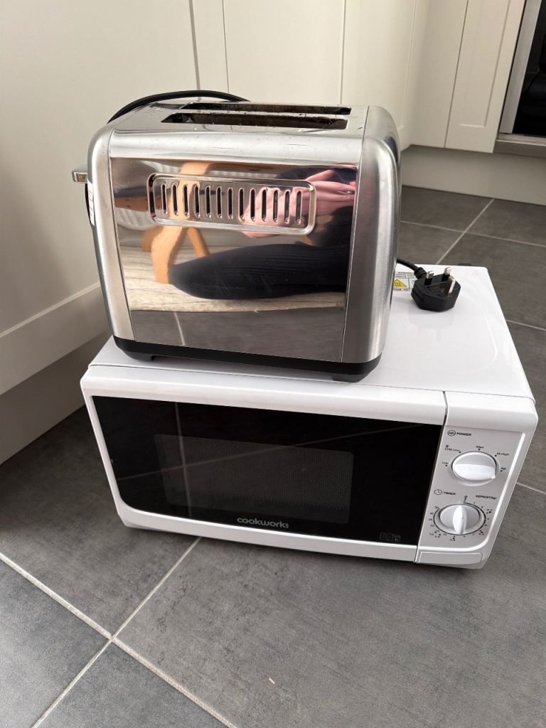 FREE Microwave Oven and Toaster Set – Good Condition