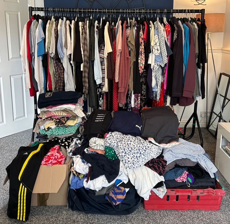 Clothes Mix Bundle 500+ items, all branded, retail & designer. 