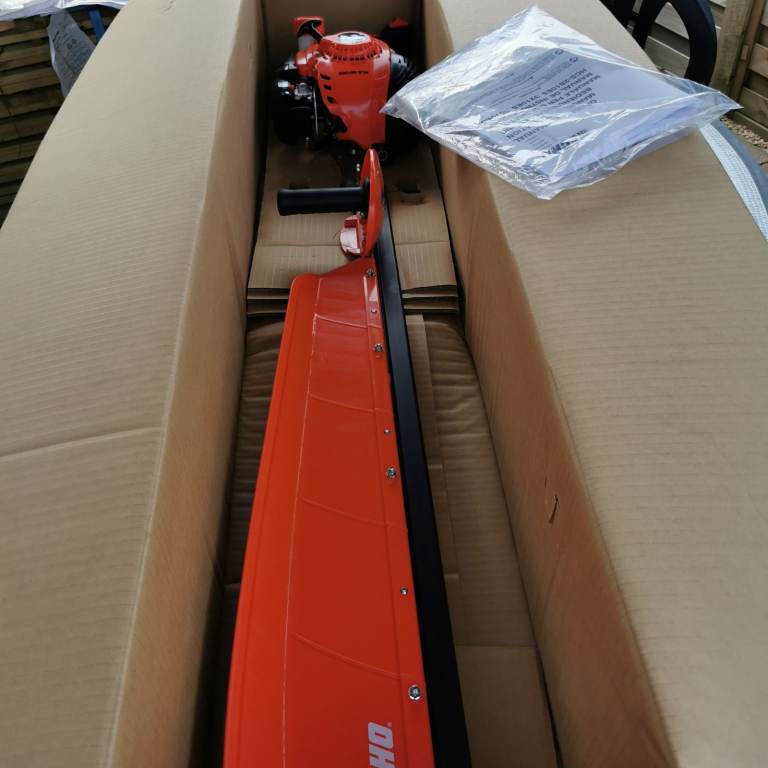 Echo Hcs3810-es petrol hedge trimmer, brand new in box
