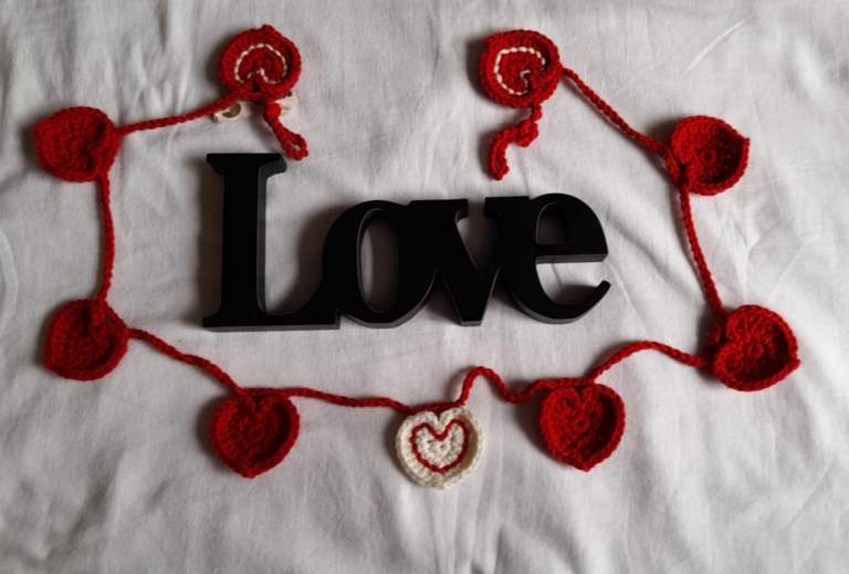 Heart bunting and "LOVE" ornament £4 for both together