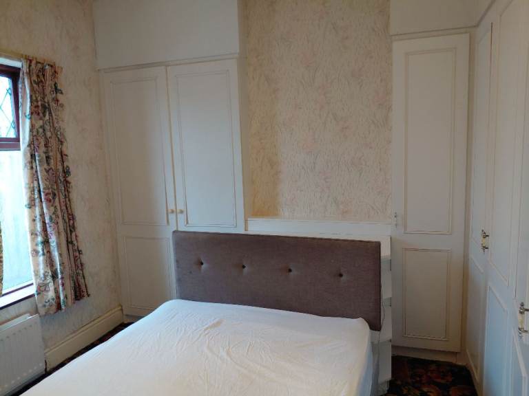 Spacious 4-Bedroom Furnished House to Rent – Moston, Manchester