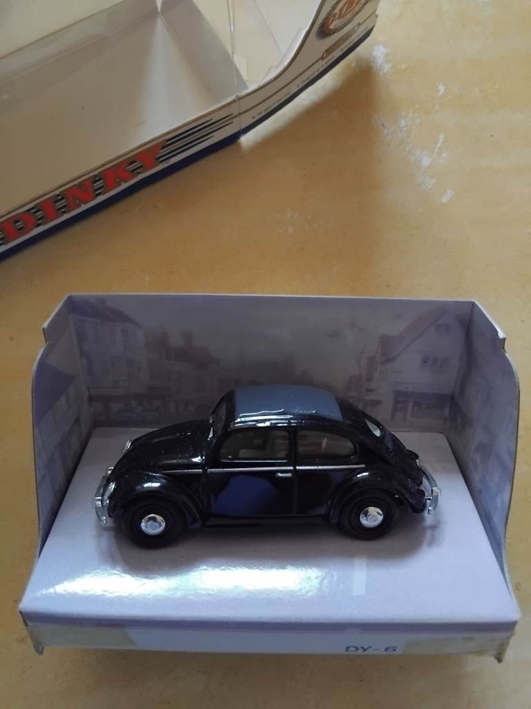 Dinky DY-6B 1951 Volkswagen Beetle.