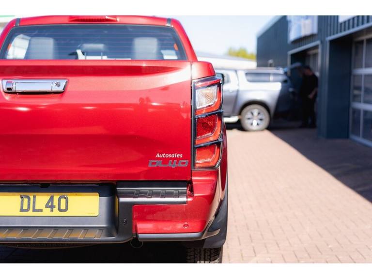  Isuzu D-Max DL40 Dcb Pick Up Diesel Manual