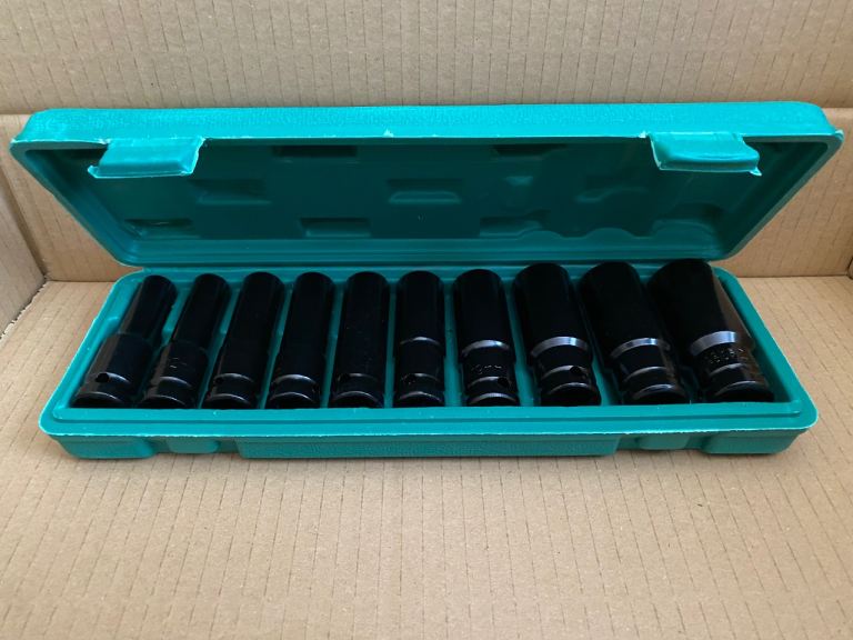 10 piece impact socket set (new)