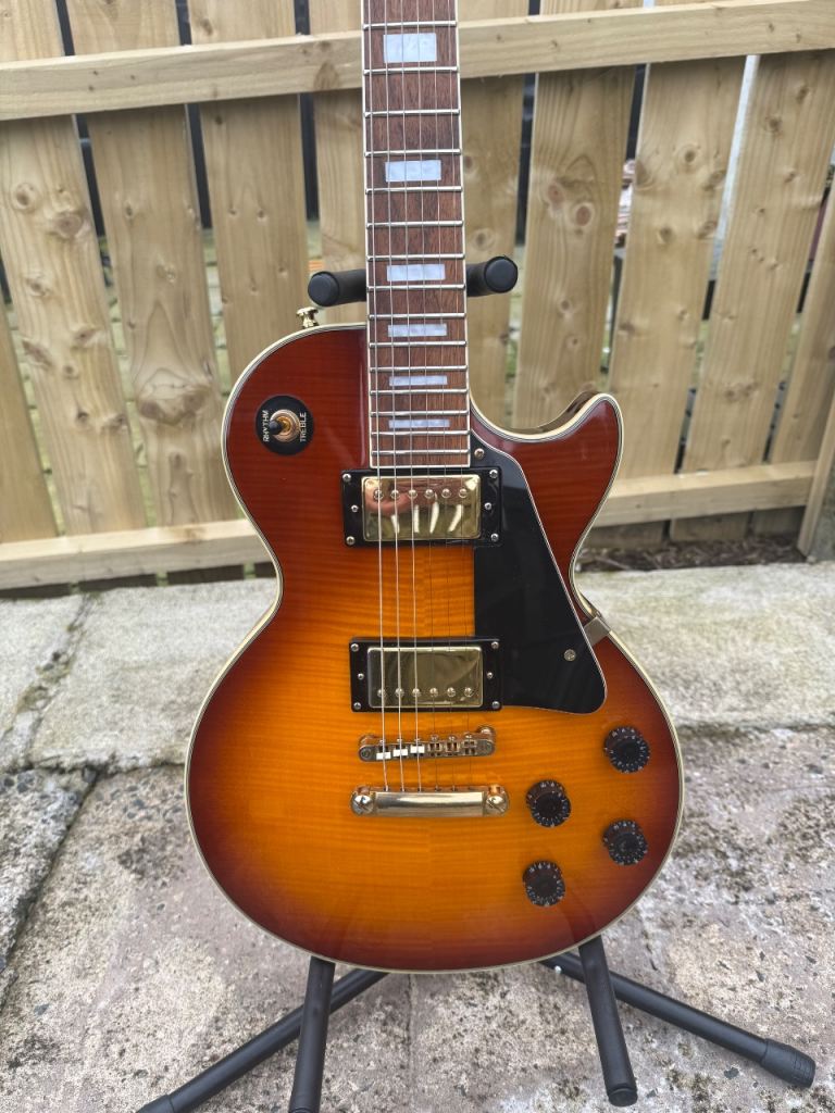 Epiphone Les Paul custom pro set up & new strings 