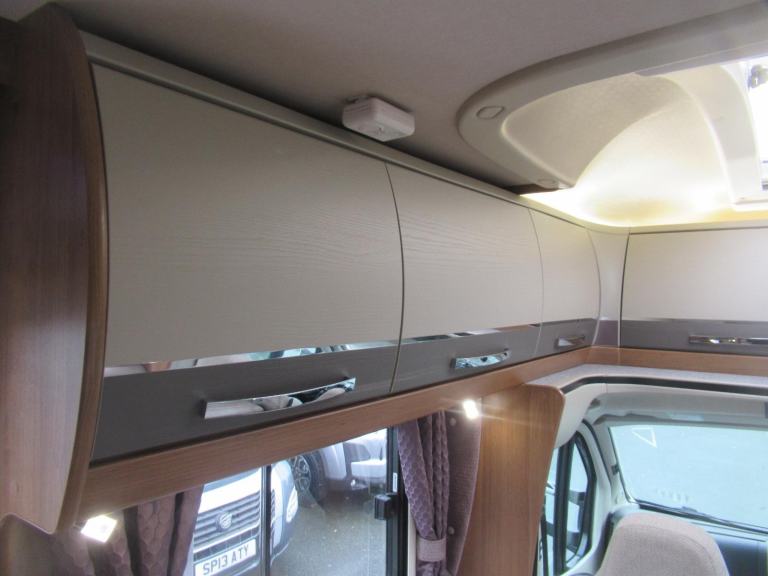 Auto Trail Tracker FB