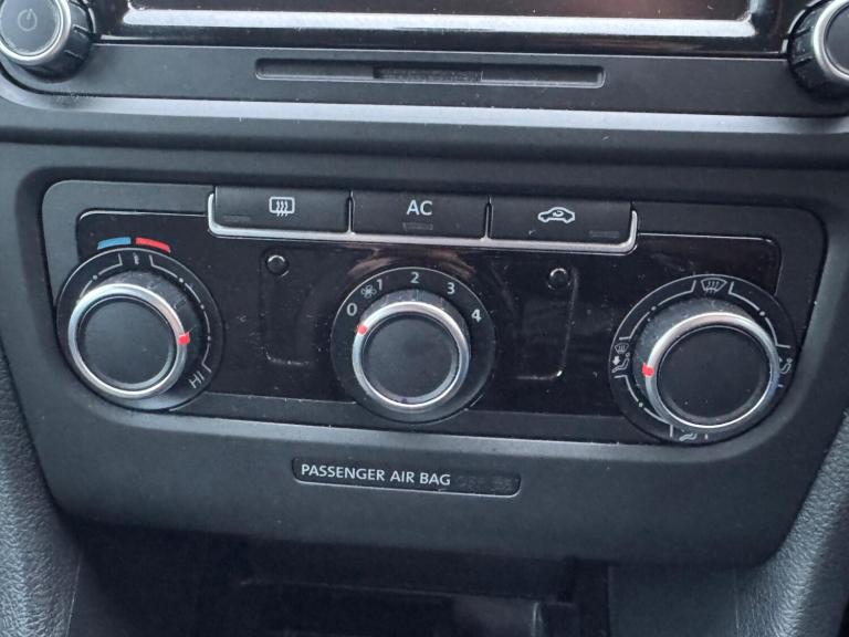 2011 Volkswagen Golf 1.6 TDi 105 BlueMotion Tech Match 5dr HATCHBACK DIESEL Manual