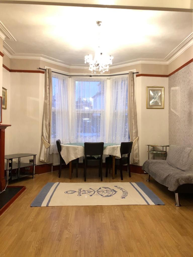 Fully Furnished 1-Bed Flat to Rent – Hanwell (W7) – Excellent Transport Links