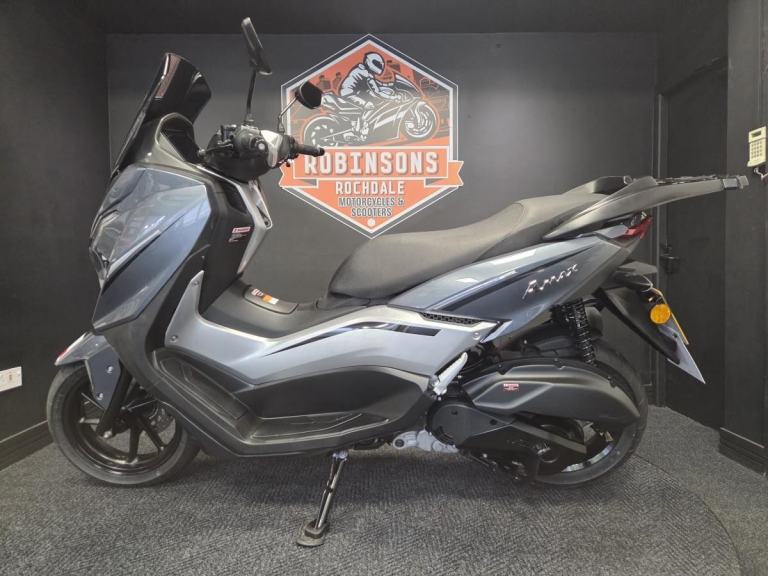 2025 MGB Amax in grey, one mature owner machine