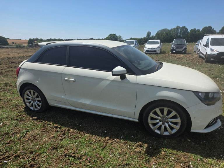 Audi, A1, Hatchback, 2011, Semi-Auto, 1390 (cc), 3 doors