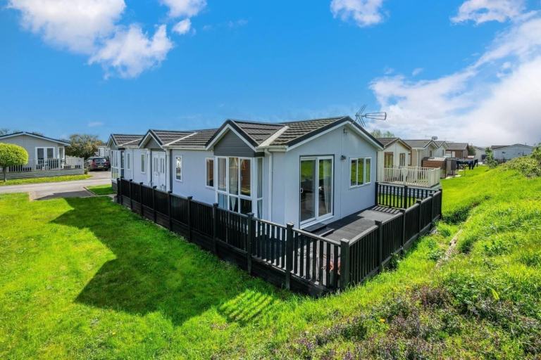 Tingdene Bespoke  in Ely  - Lodge / Caravan 