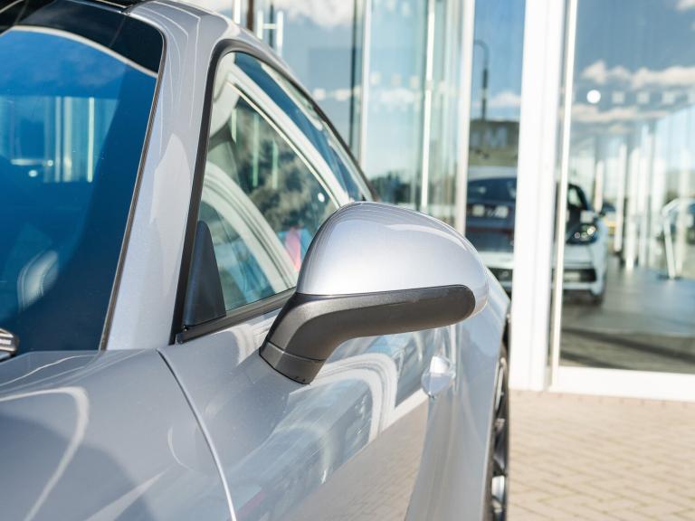 2017 Porsche 911 3.0T 991 Carrera 4 GTS Coupe 2dr Petrol PDK 4WD Euro 6 (s/s)