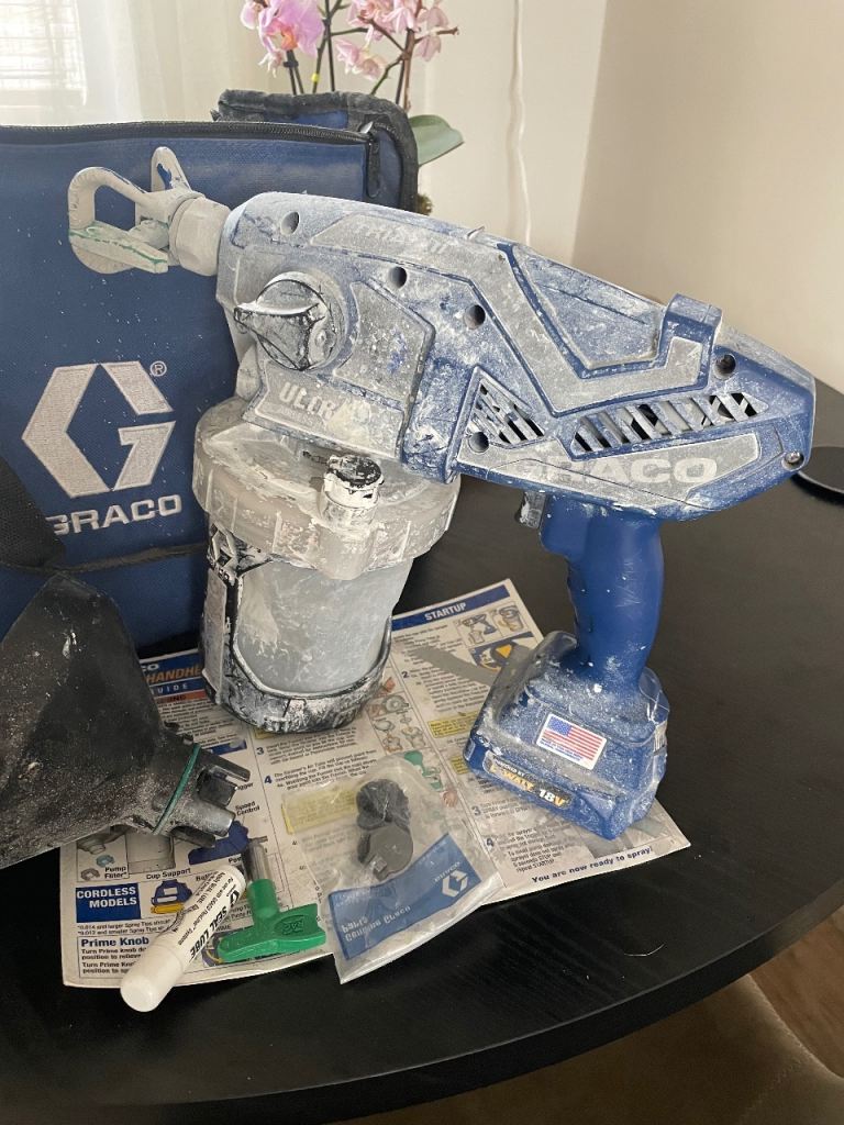 Graco Ultra Cordless Handheld Airless Sprayer Includes a 514 & 410 FFLP spray tip