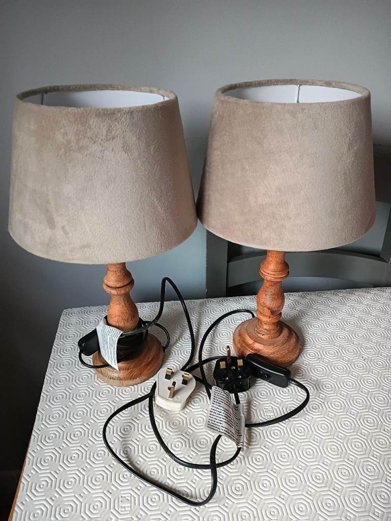 Pair of Wooden Table Lamps with Beige Shades - Good Condition