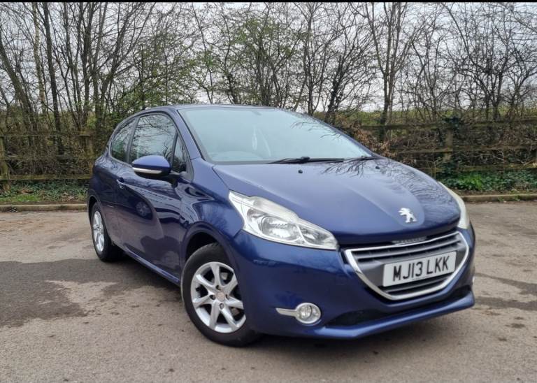 Peugeot, 208, Hatchback, 2013, Manual, 999 (cc), 3 doors